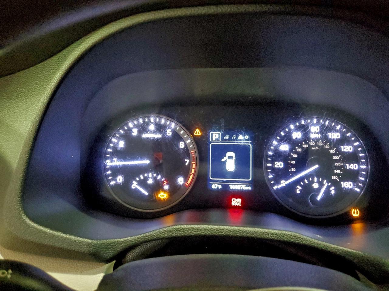 2018 HYUNDAI TUCSON SE photo 17