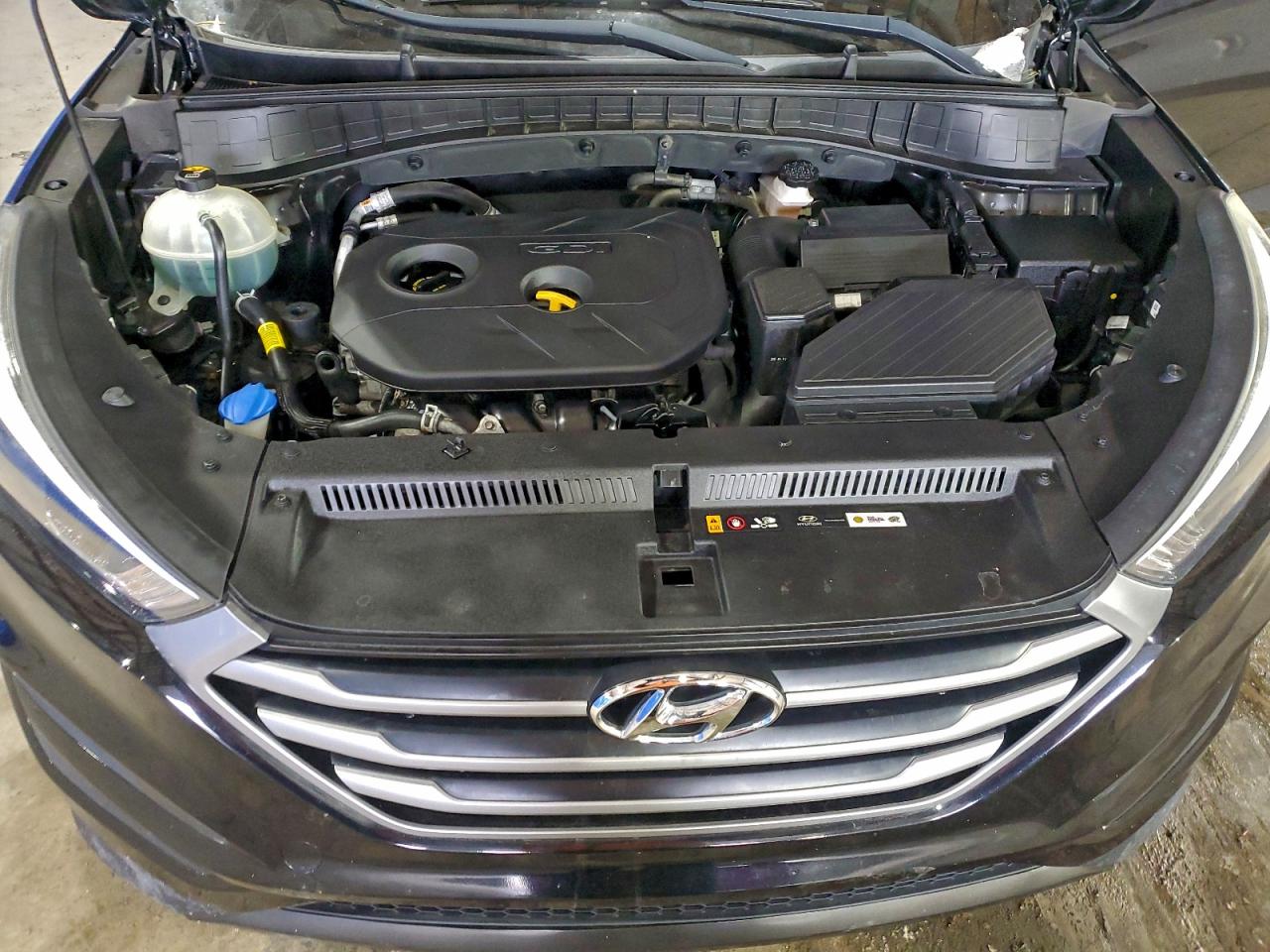 2018 HYUNDAI TUCSON SE photo 23