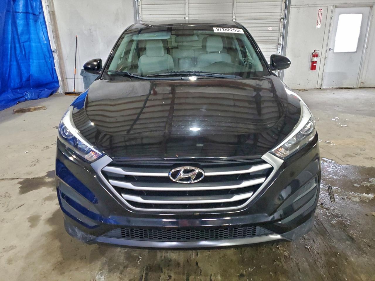 2018 HYUNDAI TUCSON SE photo 9