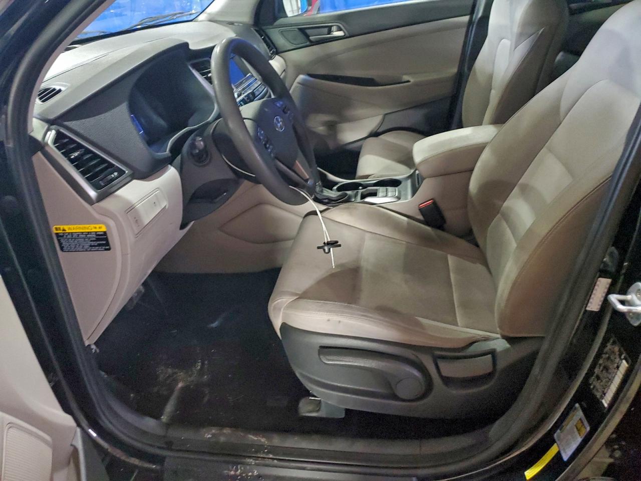 2018 HYUNDAI TUCSON SE photo 13