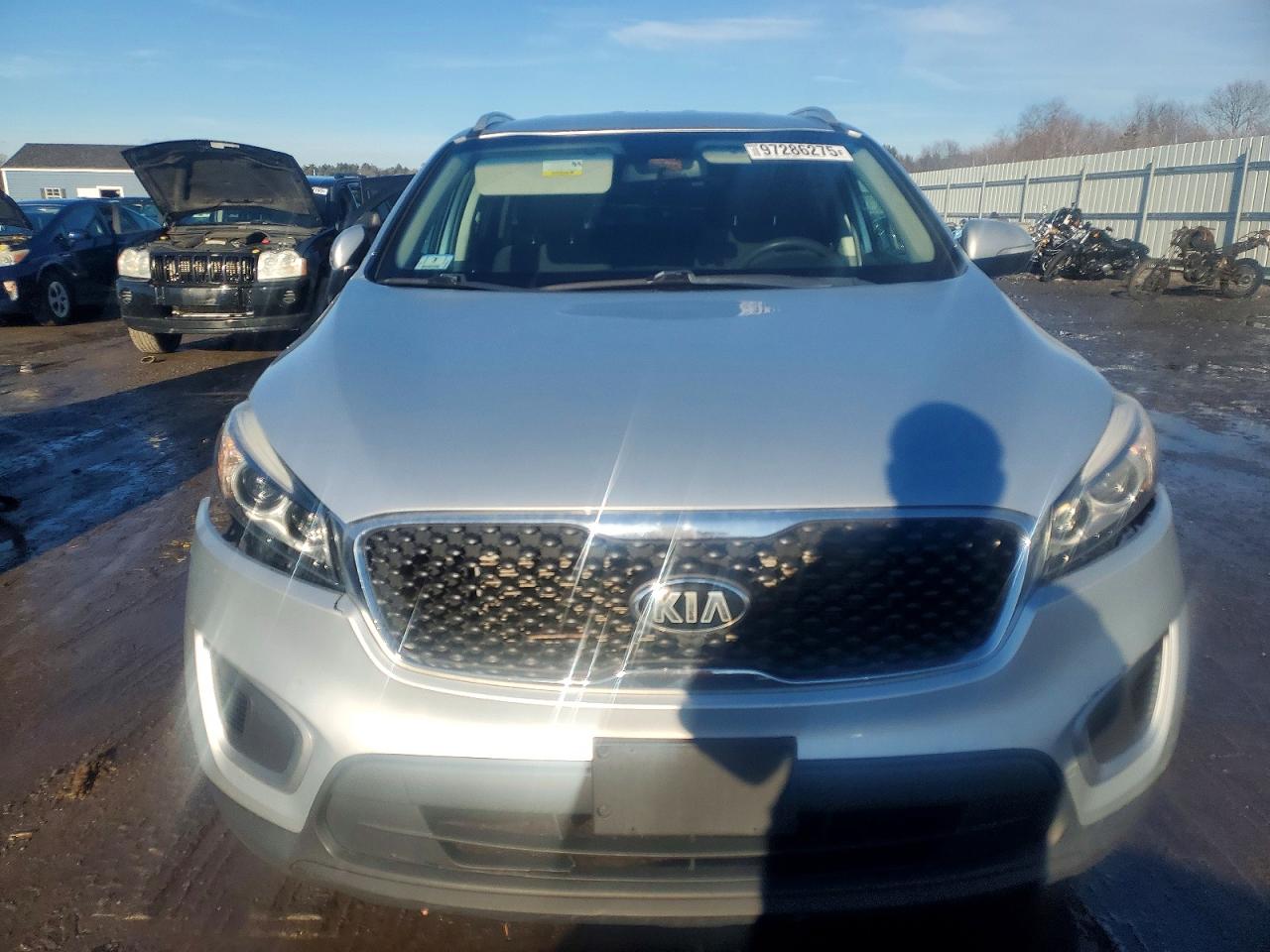 2017 KIA SORENTO LX photo 5