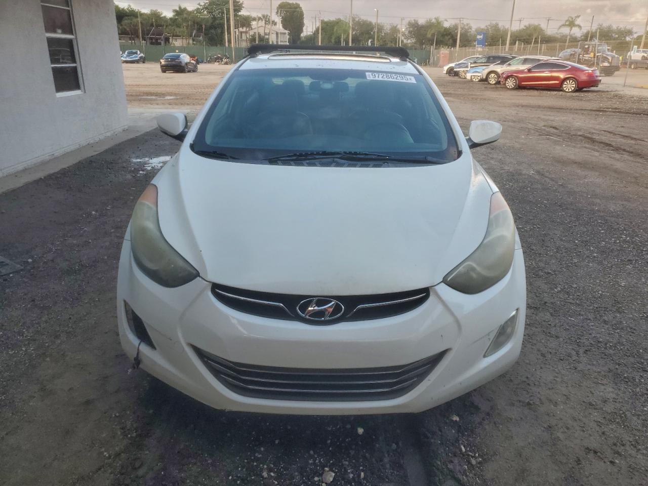 2013 HYUNDAI ELANTRA GLS photo 9