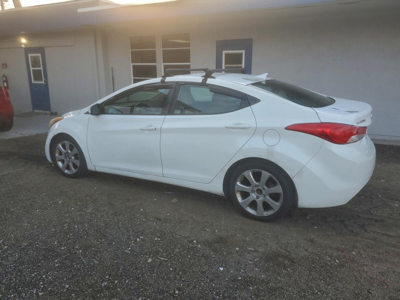 2013 HYUNDAI ELANTRA GLS photo 3