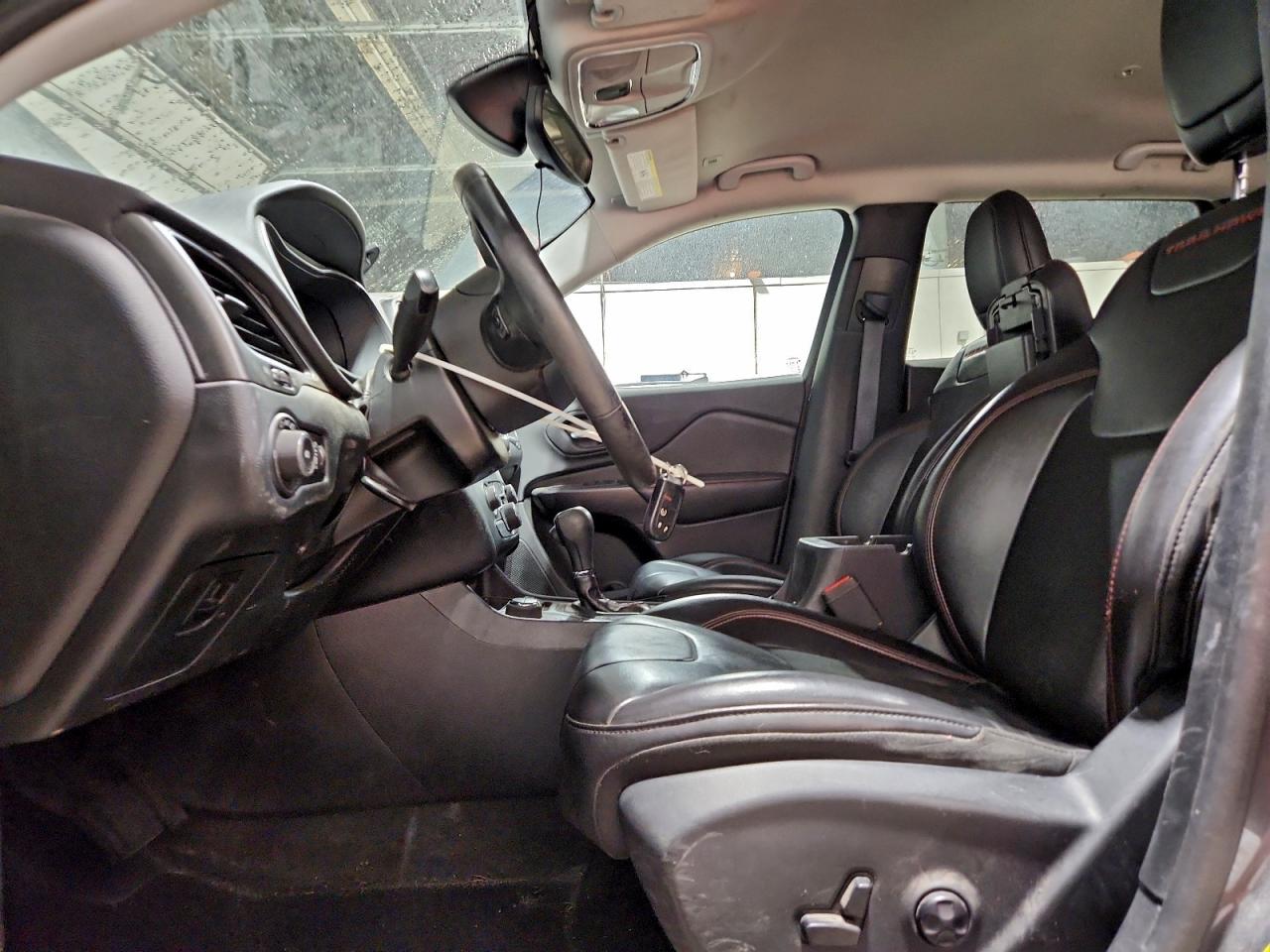 2019 JEEP CHEROKEE TRAILHAWK photo 7