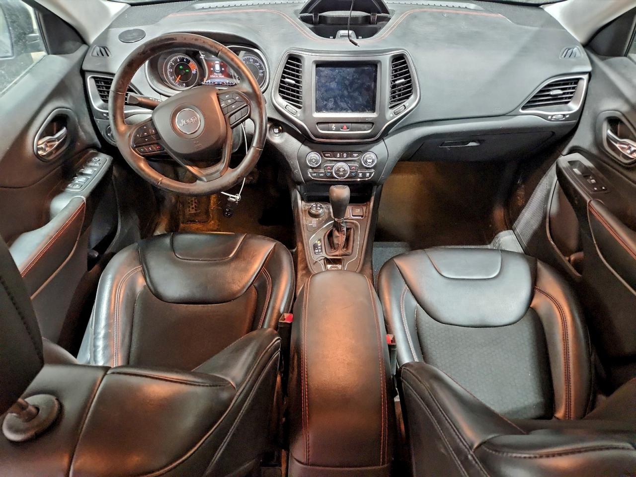 2019 JEEP CHEROKEE TRAILHAWK photo 8