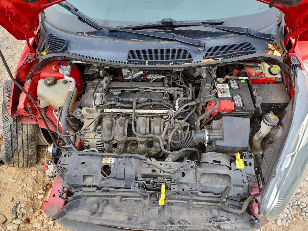 2015 FORD FIESTA SE photo 12