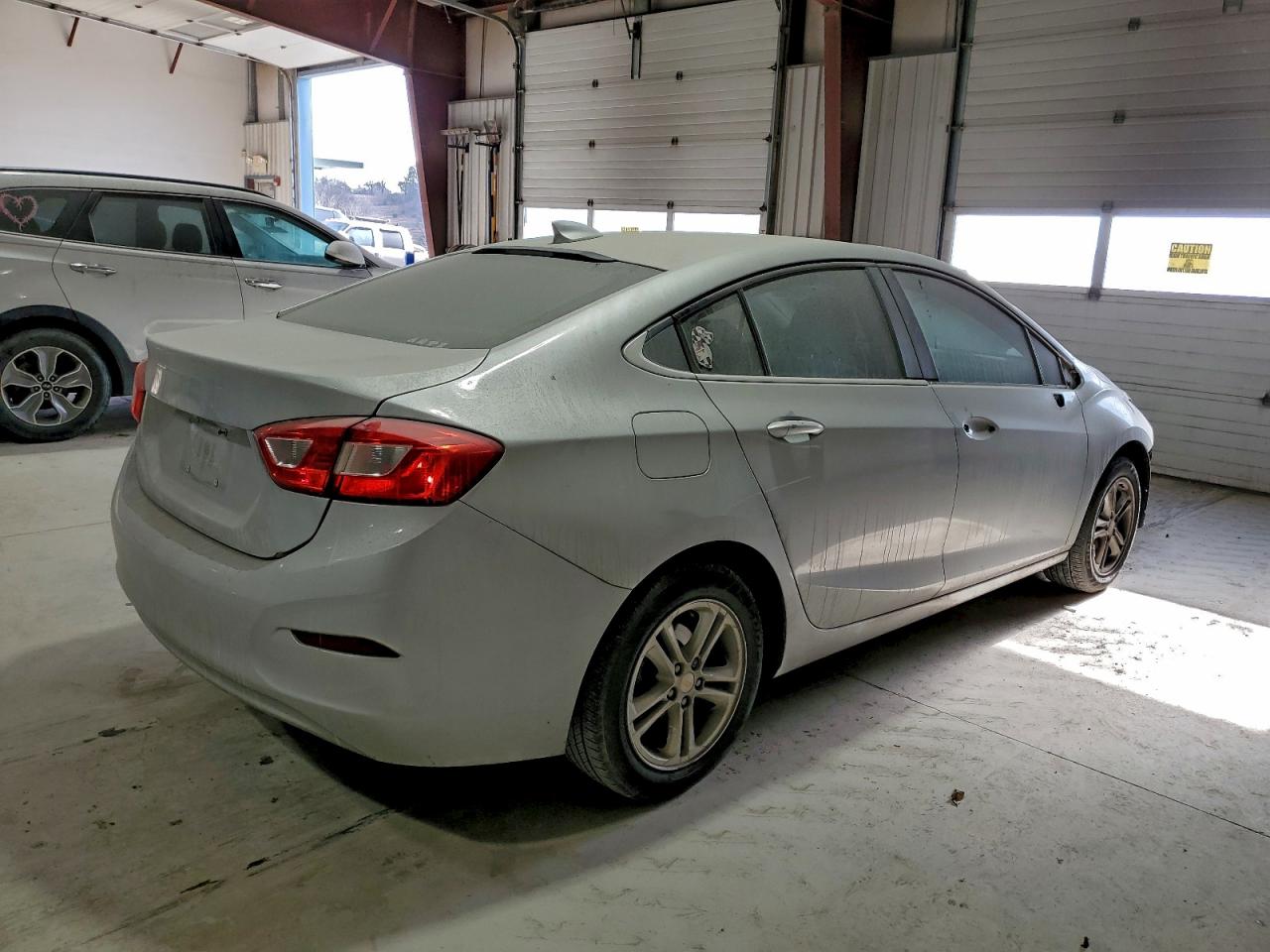 2017 CHEVROLET CRUZE LT photo 3