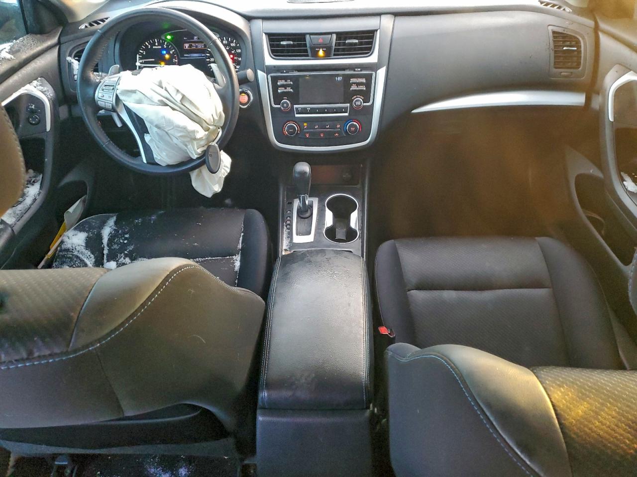 2017 NISSAN ALTIMA photo 8