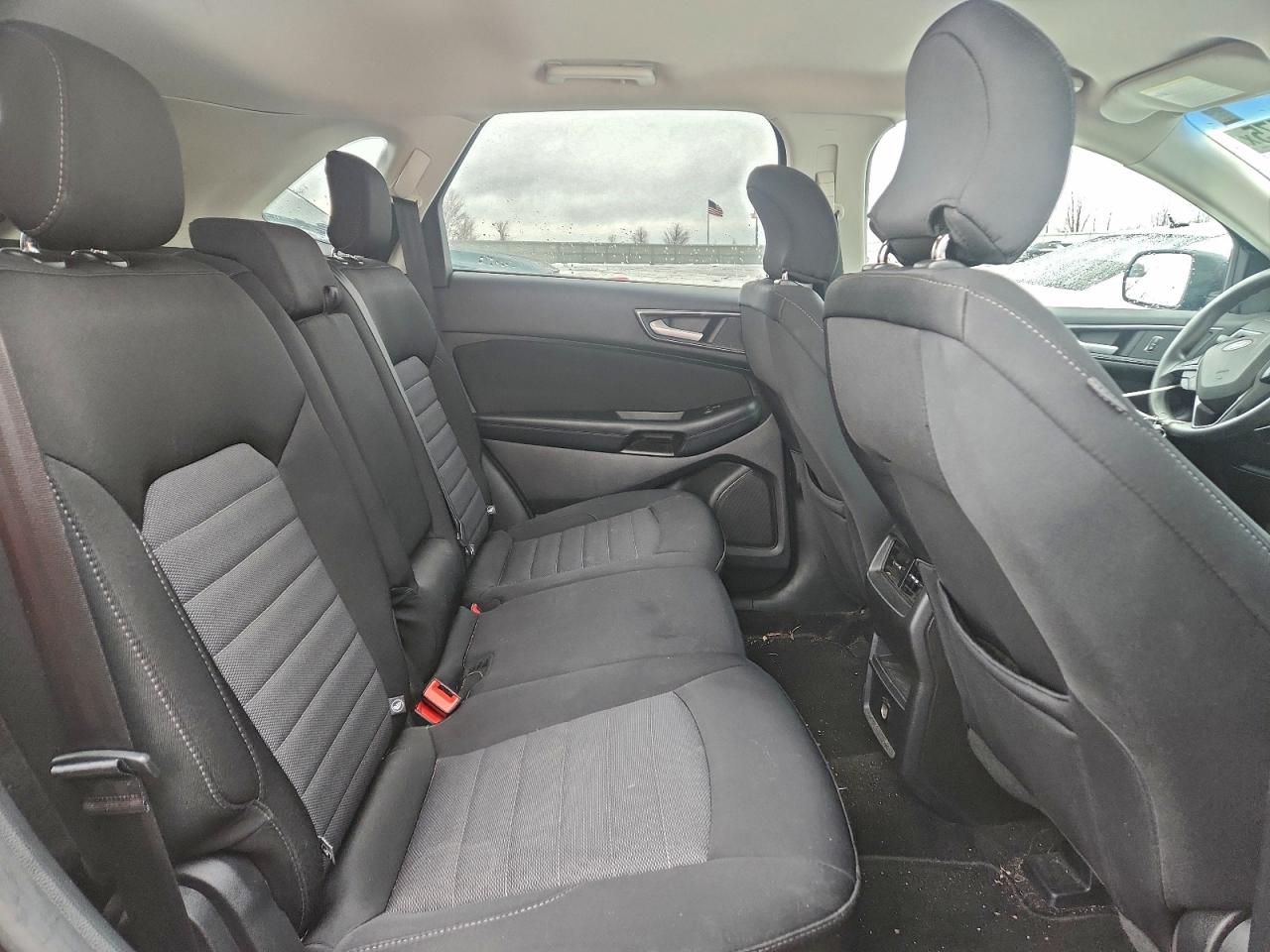 2018 FORD EDGE SE photo 11
