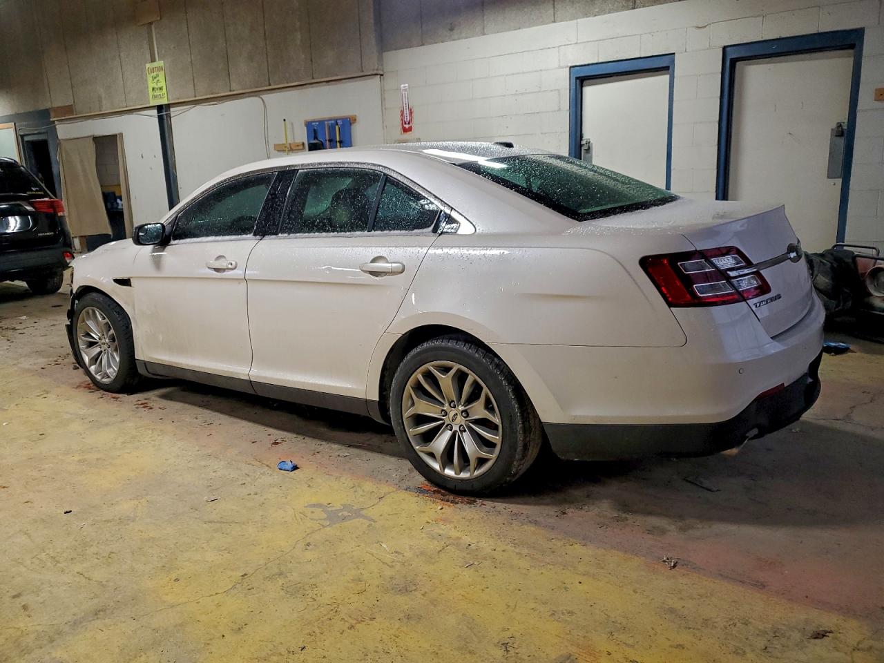 2015 FORD TAURUS LIMITED photo 2