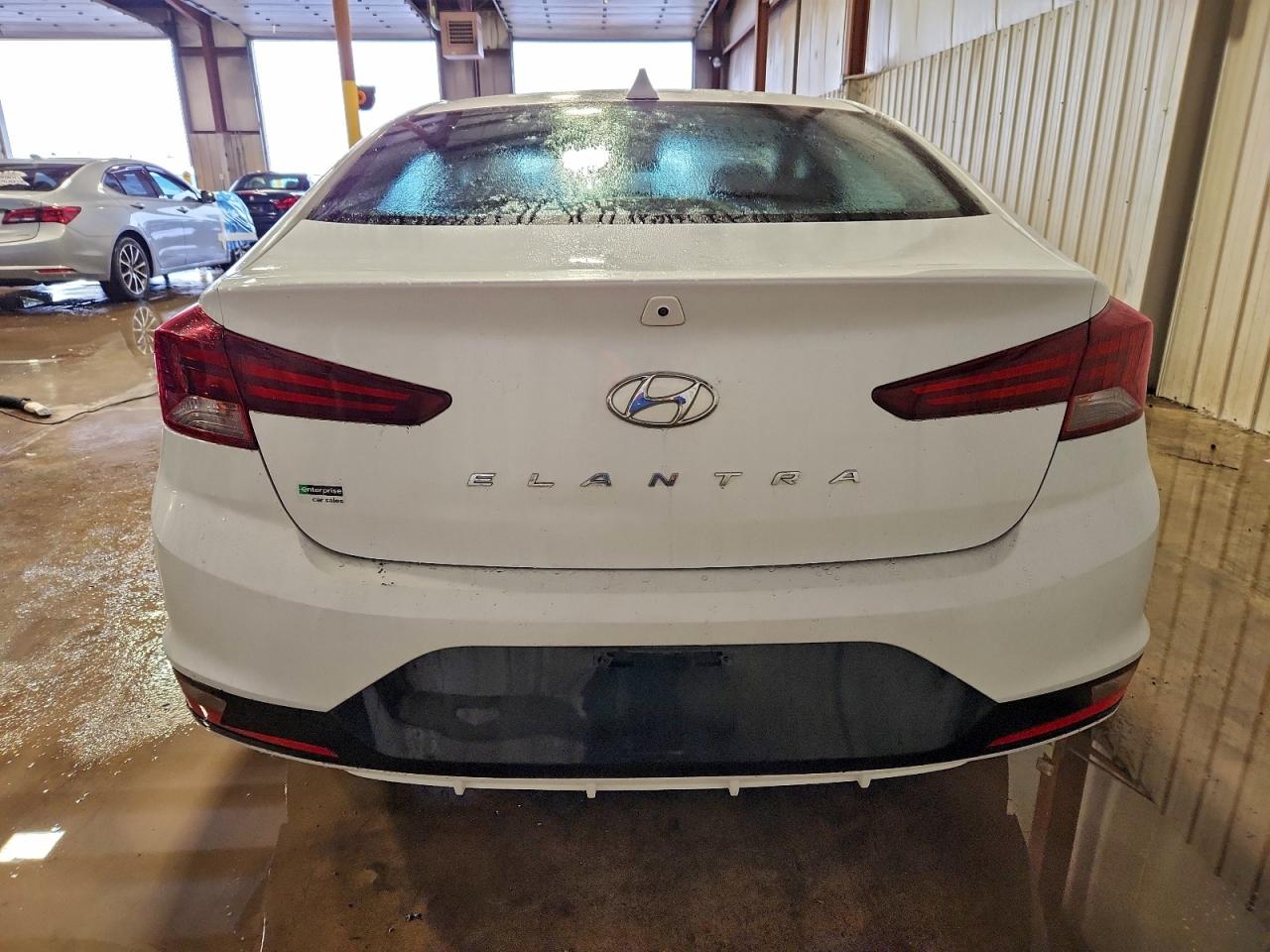 2020 HYUNDAI ELANTRA SEL photo 16