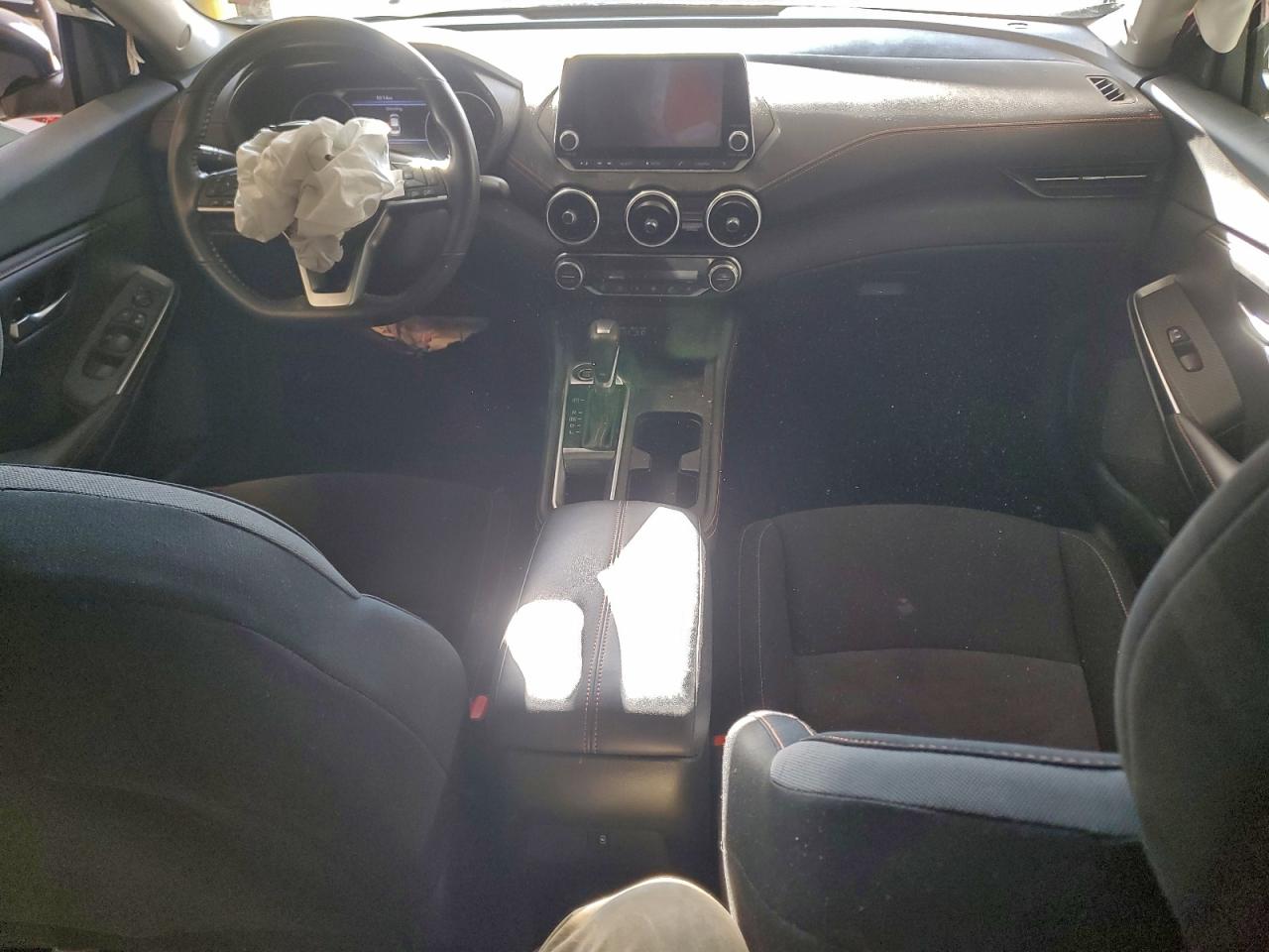 2022 NISSAN SENTRA SR photo 8