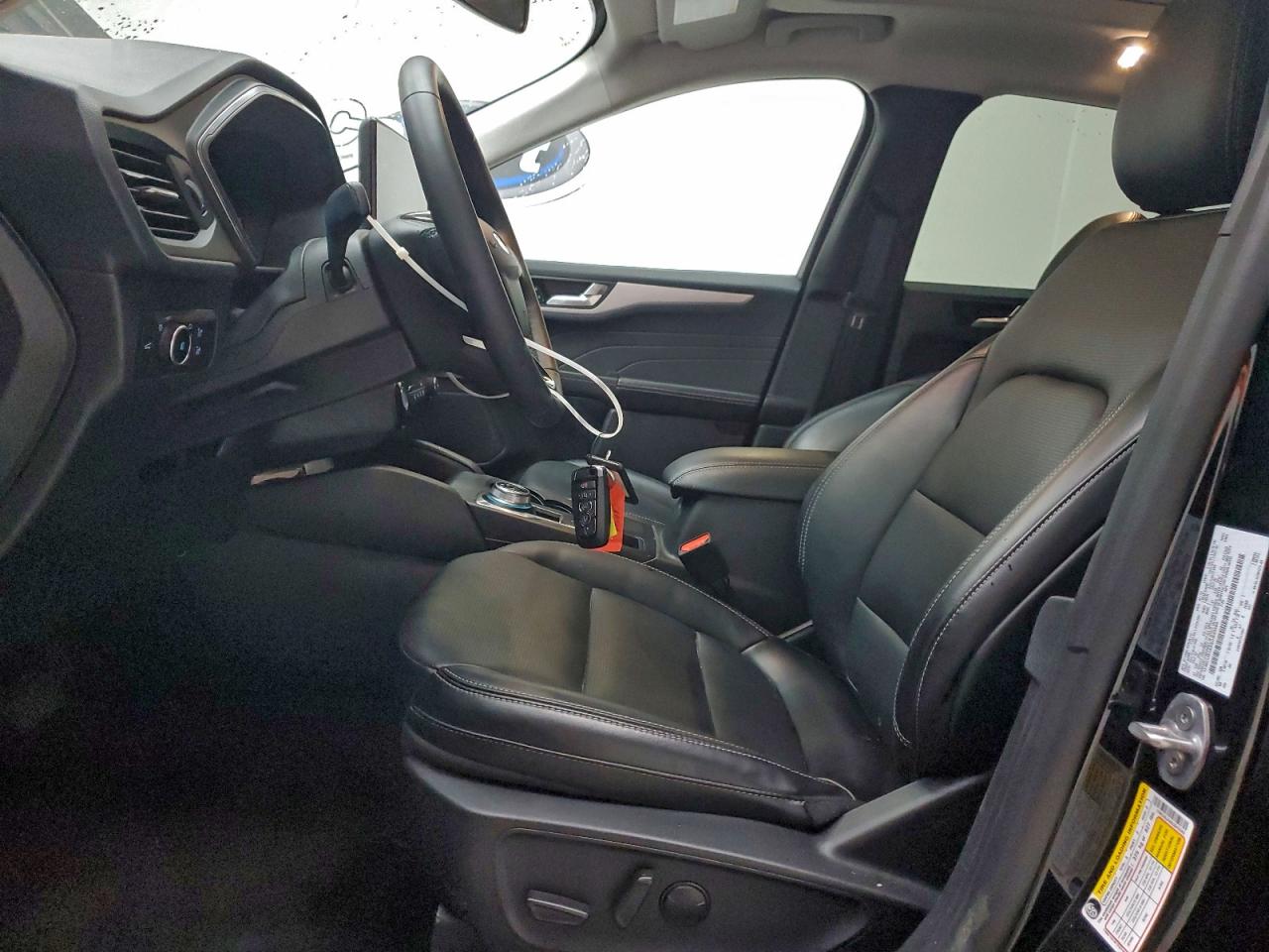 2025 FORD ESCAPE PLATINUM photo 7