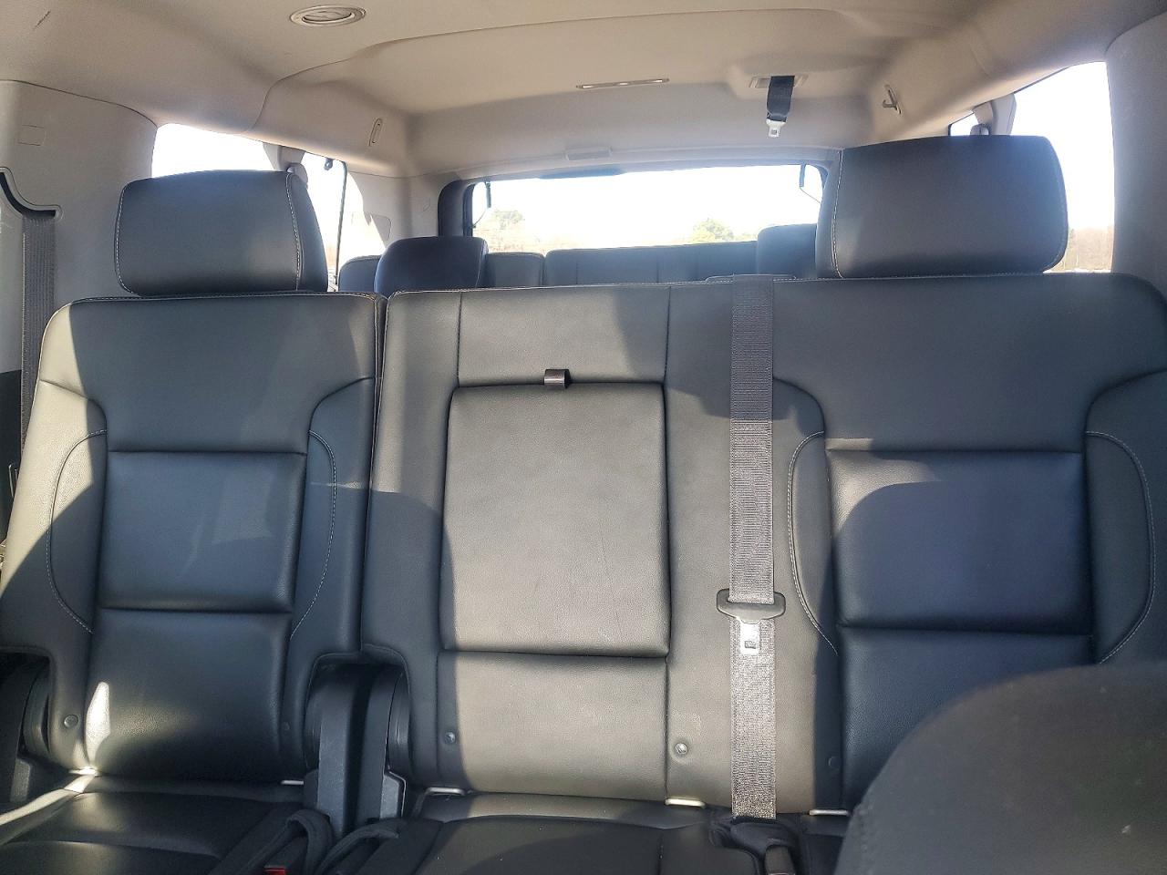 2018 CHEVROLET SUBURBAN C1500 LT photo 10