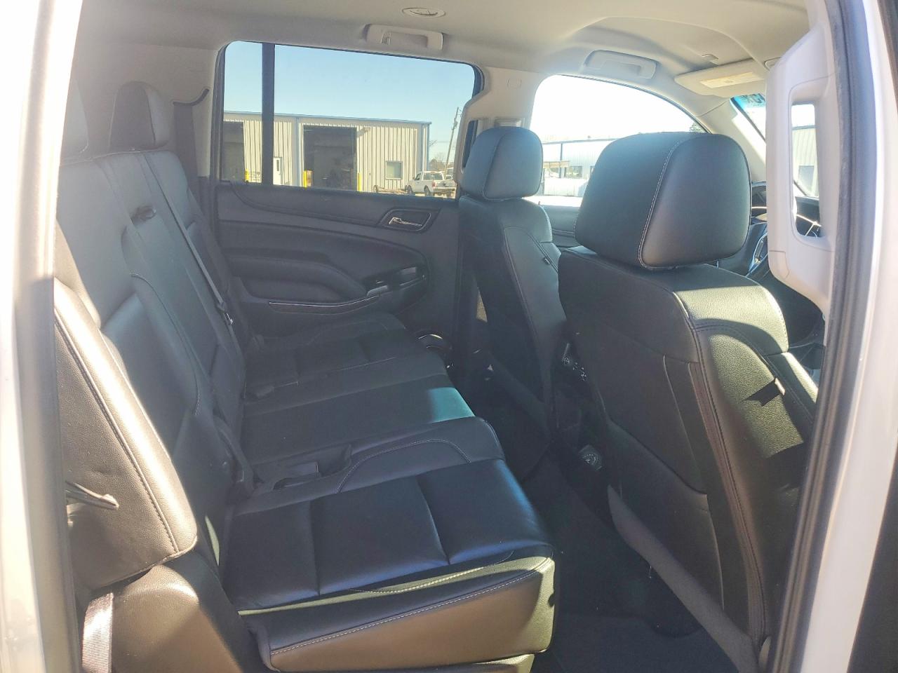 2018 CHEVROLET SUBURBAN C1500 LT photo 11