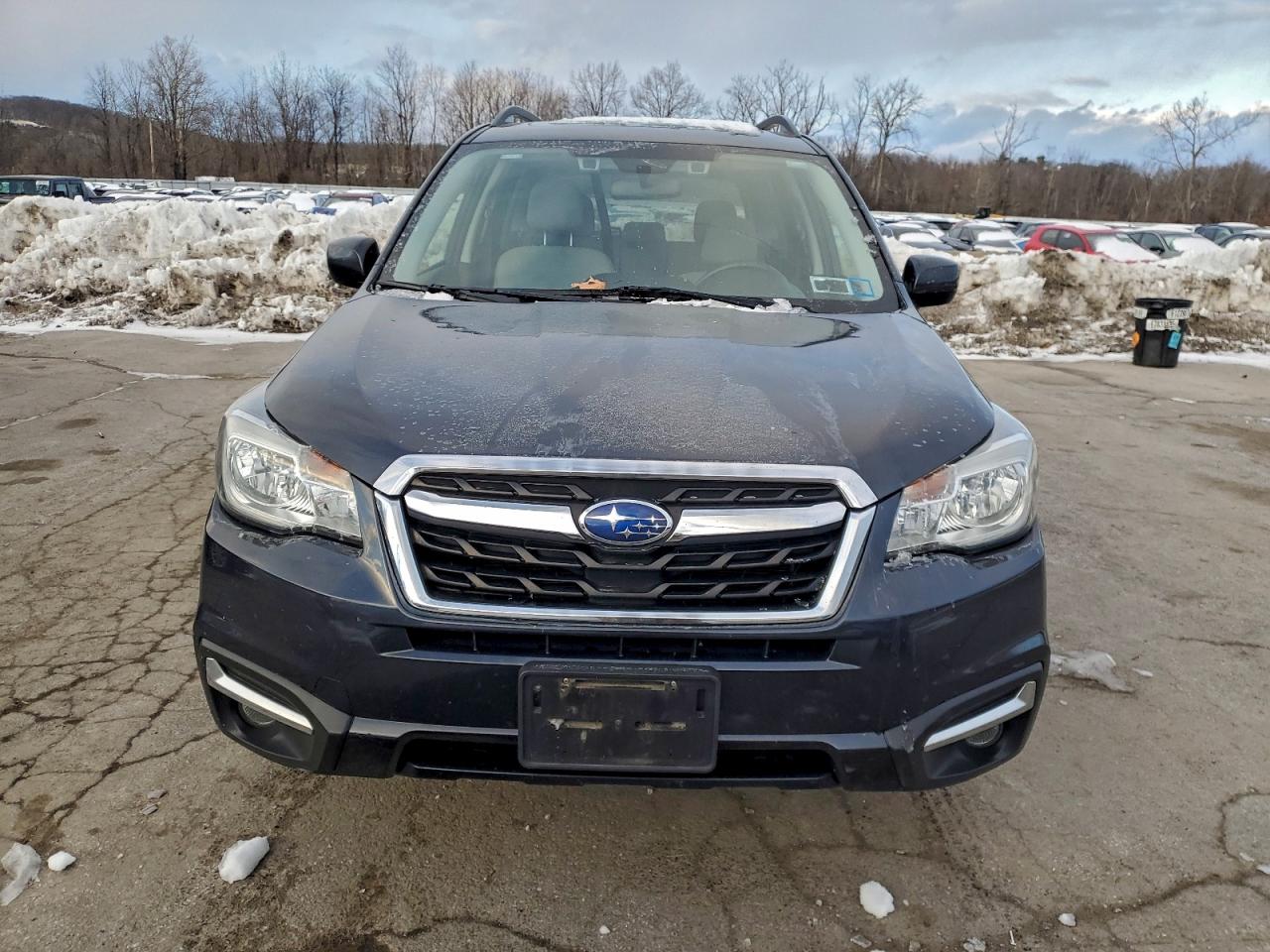 2018 SUBARU FORESTER photo 9