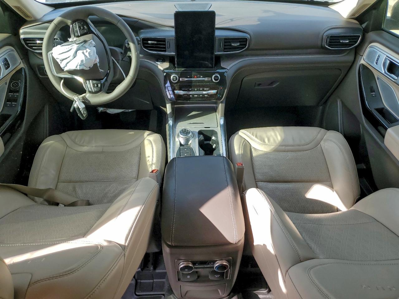2023 FORD EXPLORER PLATINUM photo 22