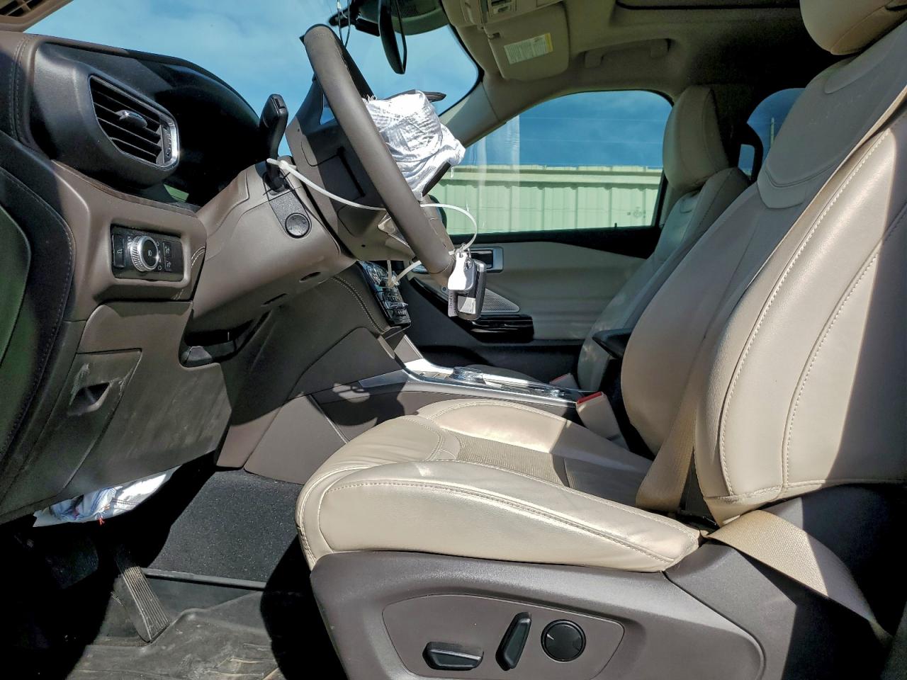 2023 FORD EXPLORER PLATINUM photo 19