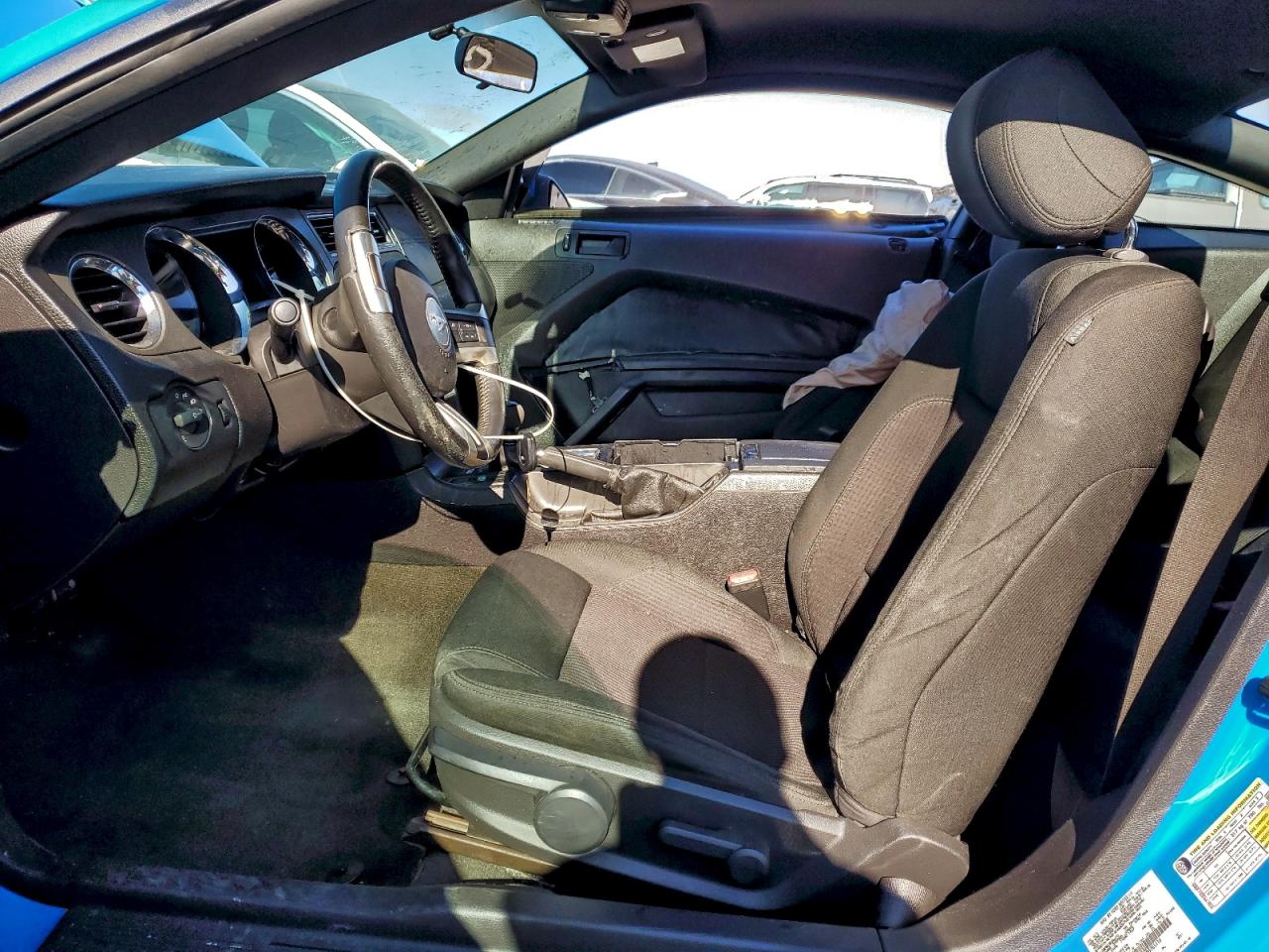2013 FORD MUSTANG GT photo 13