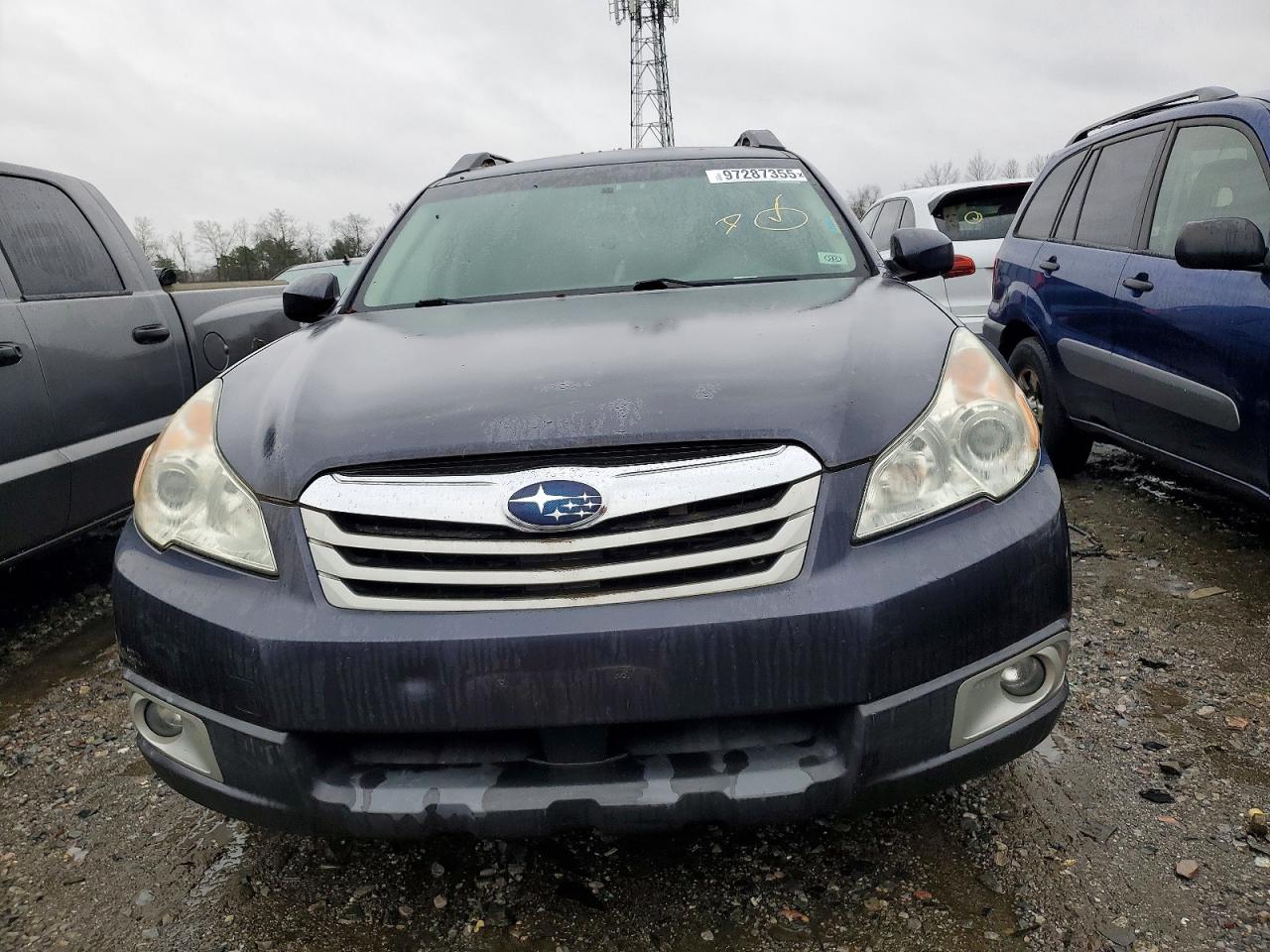 2010 SUBARU OUTBACK photo 5