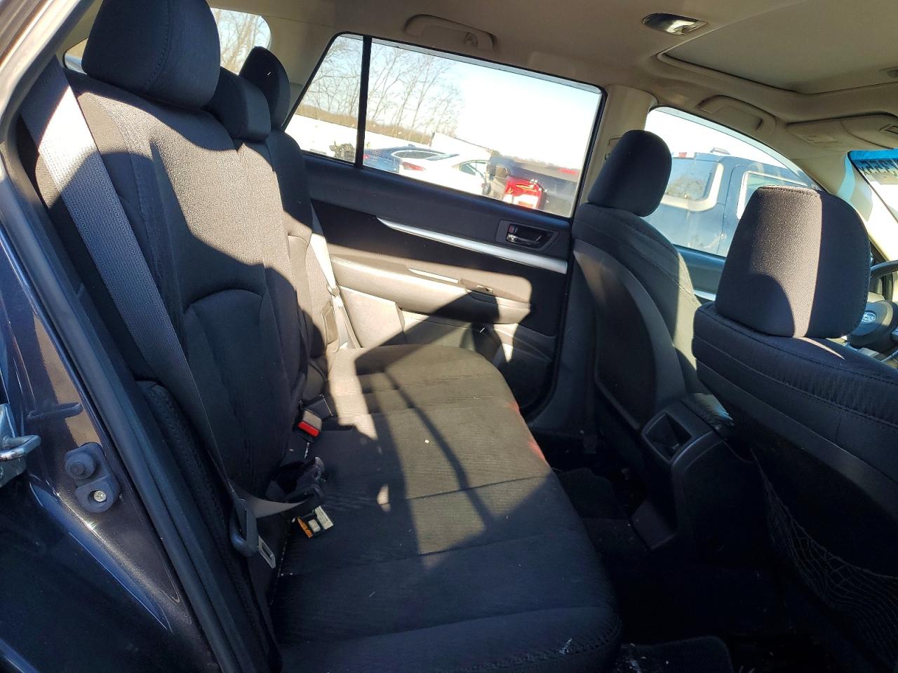 2010 SUBARU OUTBACK photo 10