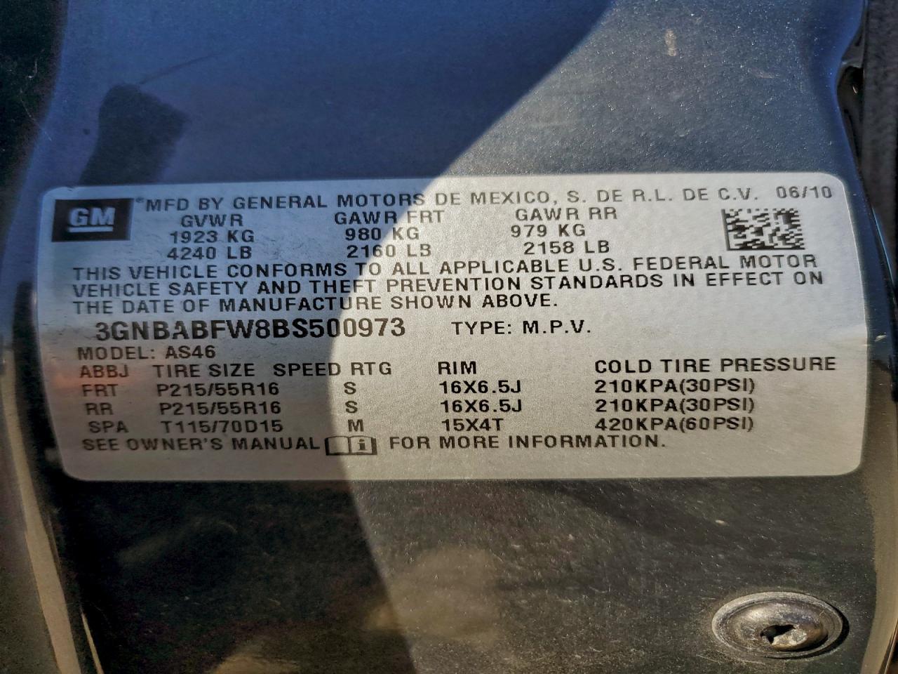 2011 CHEVROLET HHR LT photo 25