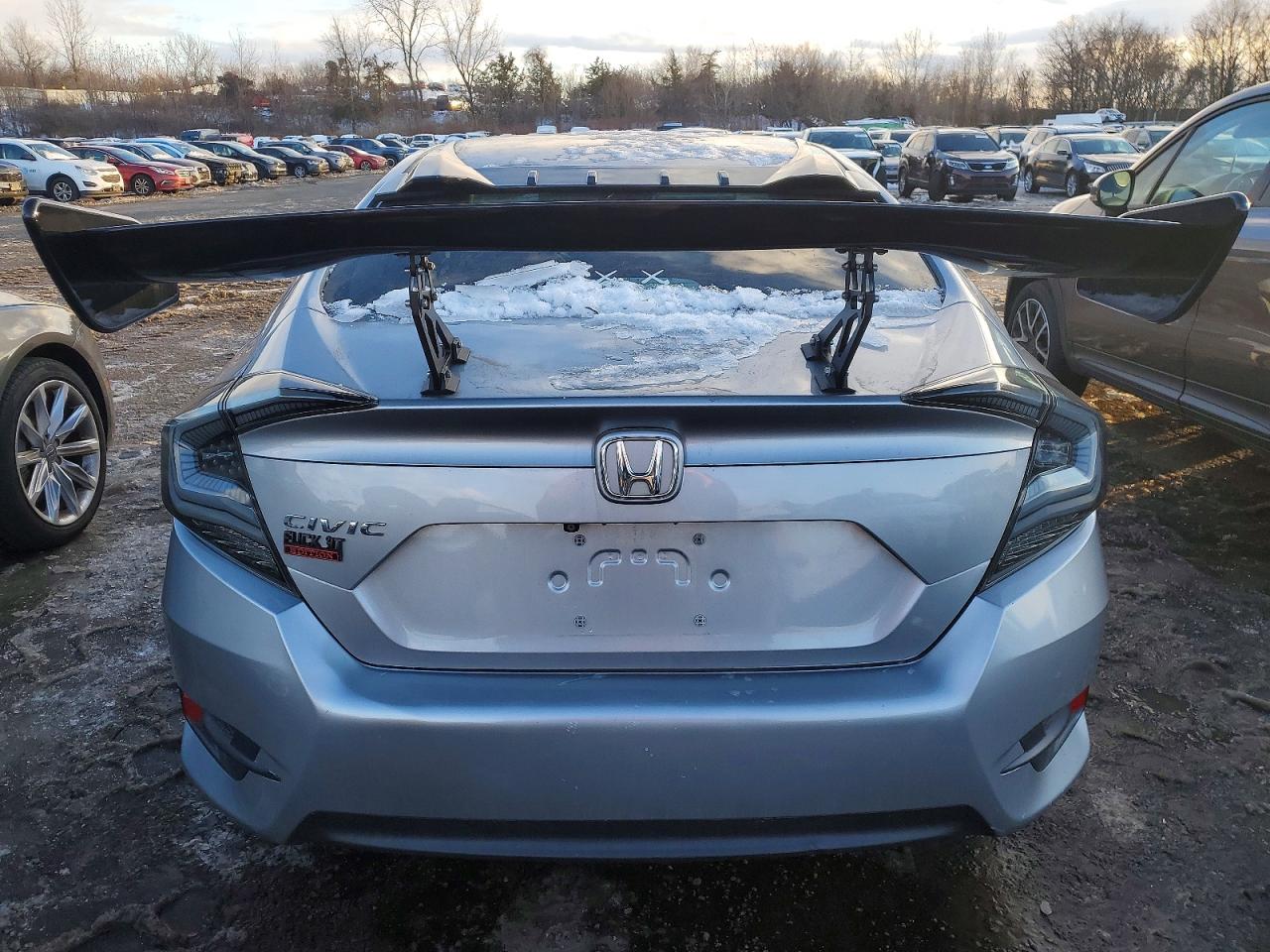 2017 HONDA CIVIC LX photo 11