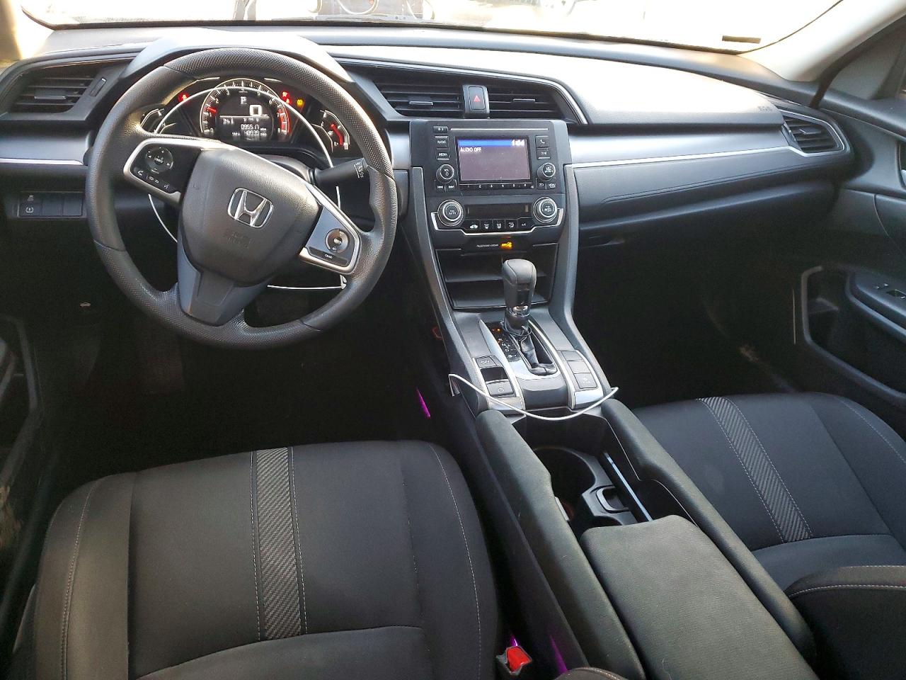 2017 HONDA CIVIC LX photo 15
