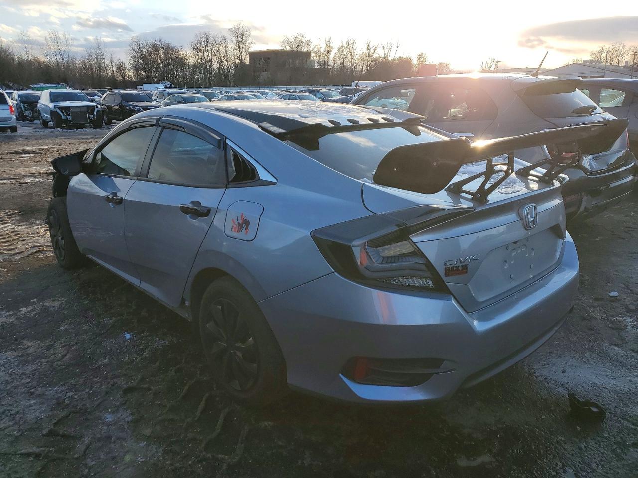 2017 HONDA CIVIC LX photo 3