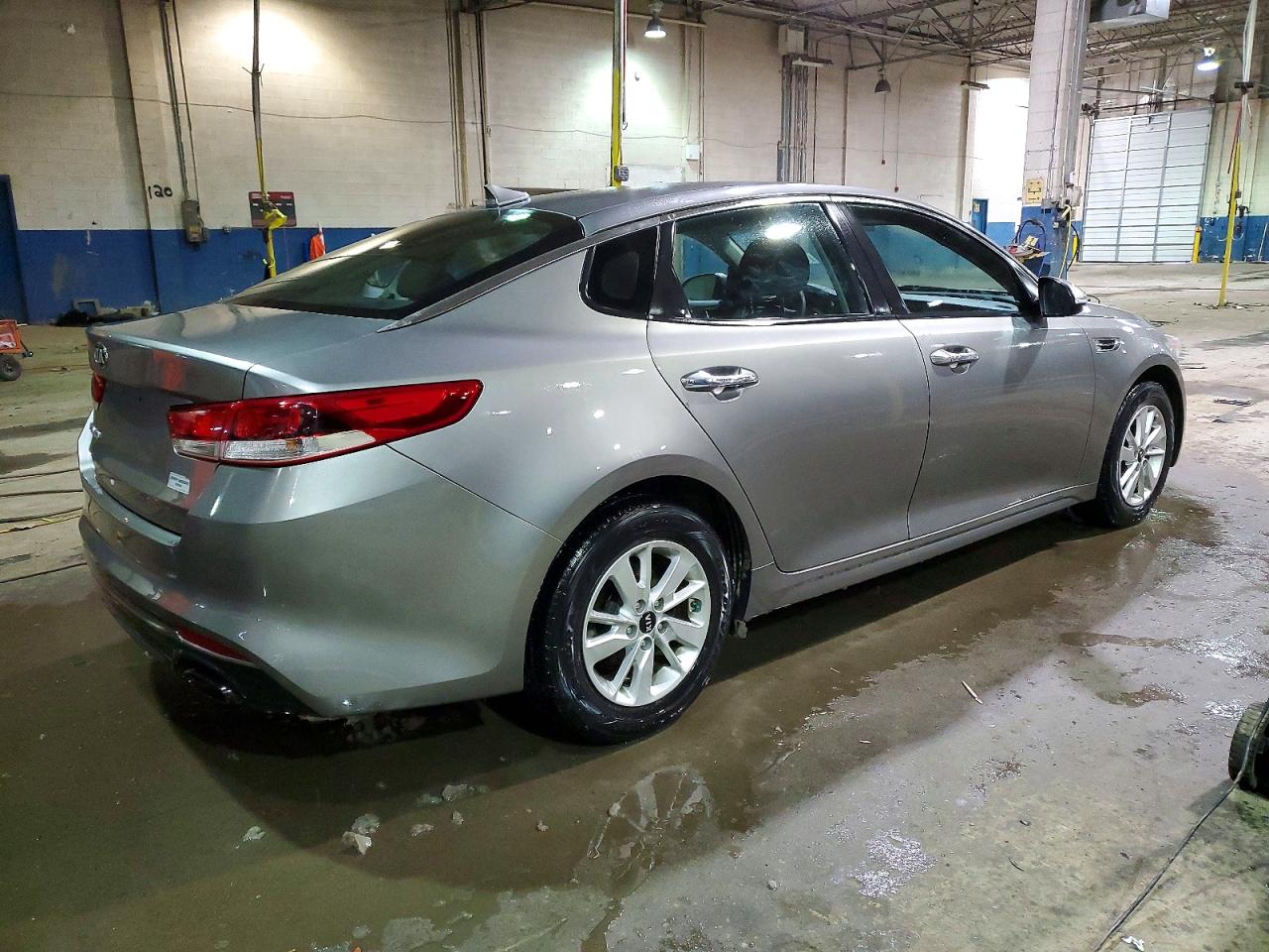2016 KIA OPTIMA LX photo 3