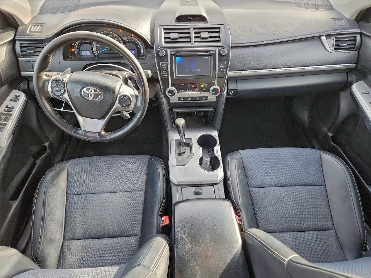 2013 TOYOTA CAMRY L photo 8