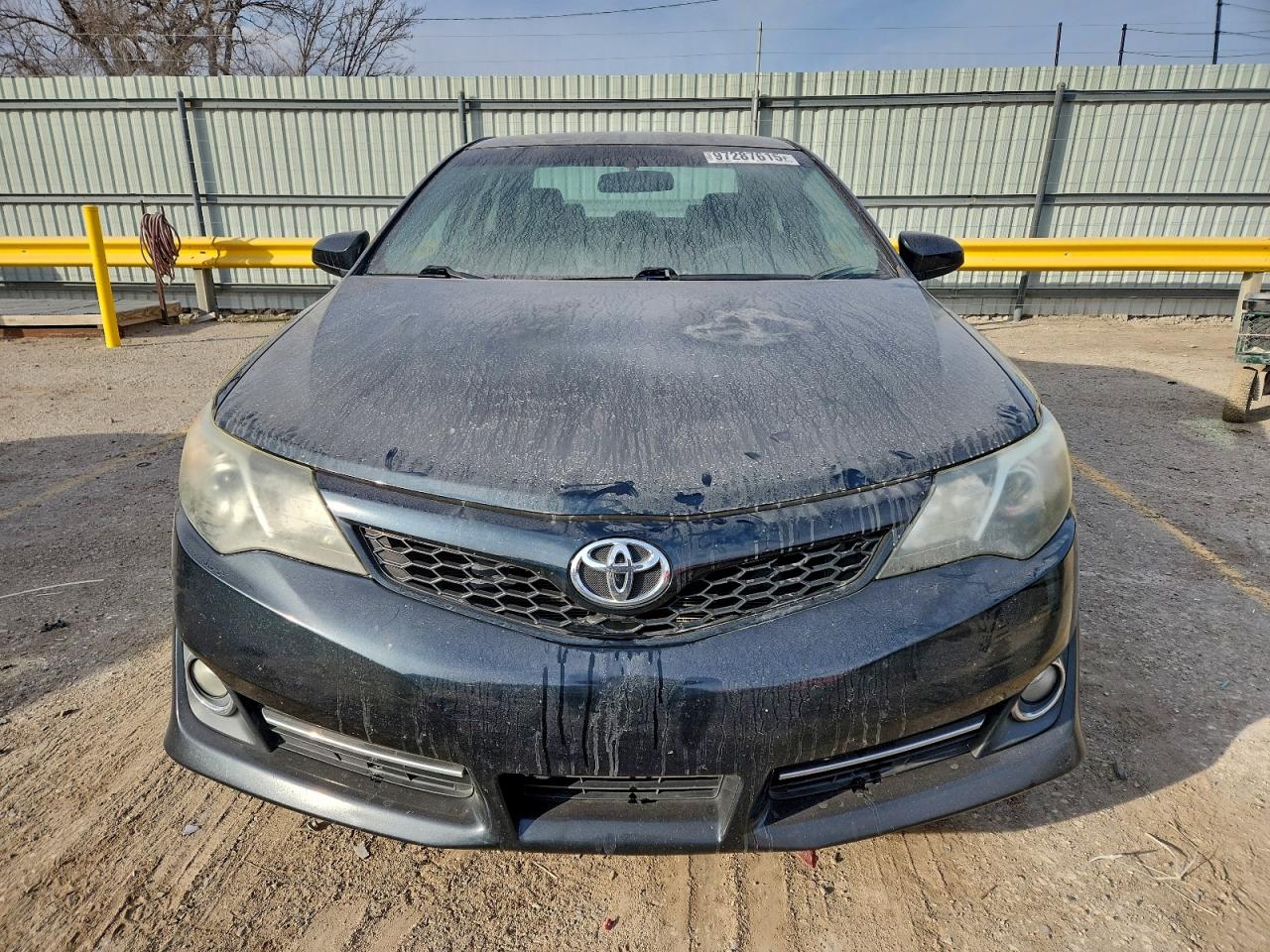 2013 TOYOTA CAMRY L photo 5