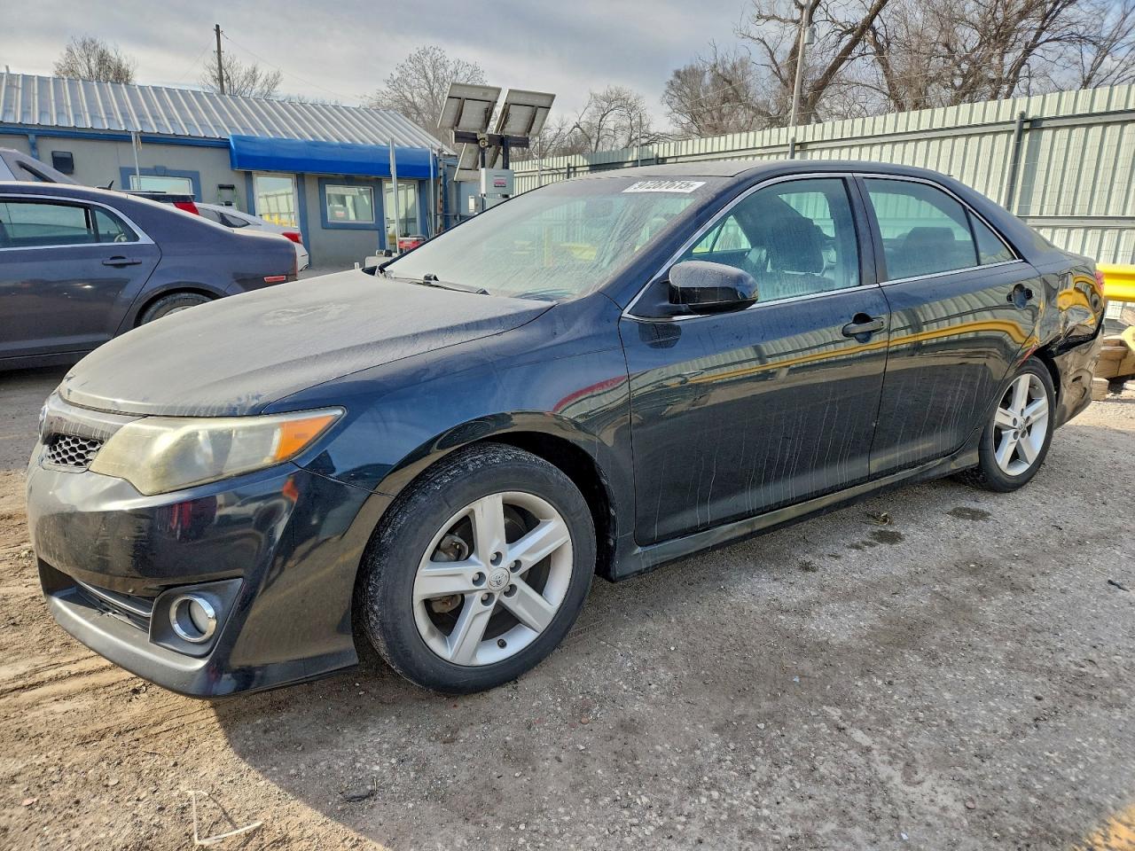 2013 TOYOTA CAMRY