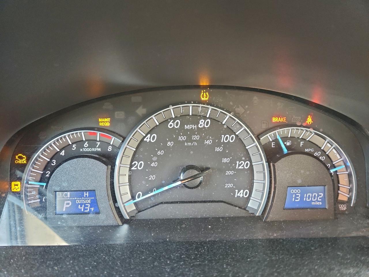 2013 TOYOTA CAMRY L photo 9