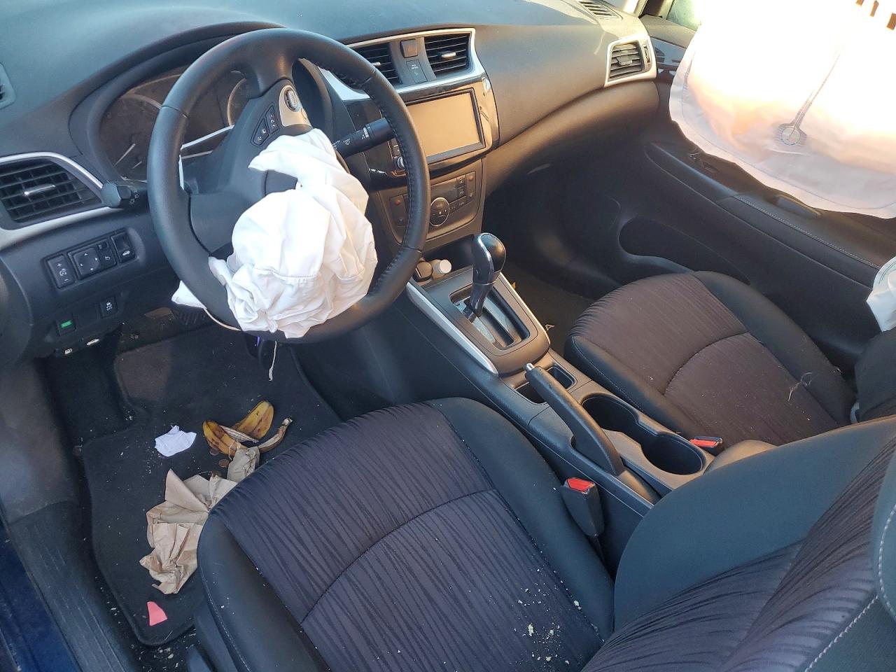 2019 NISSAN SENTRA S photo 8