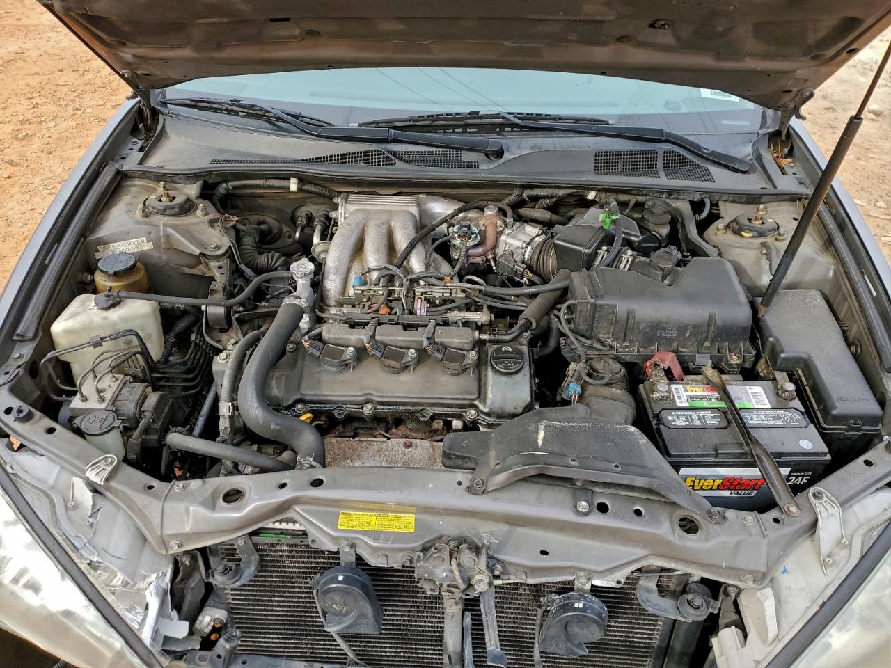 2002 TOYOTA CAMRY LE photo 11