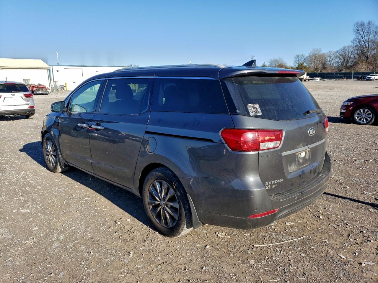 2017 KIA SEDONA EX photo 2