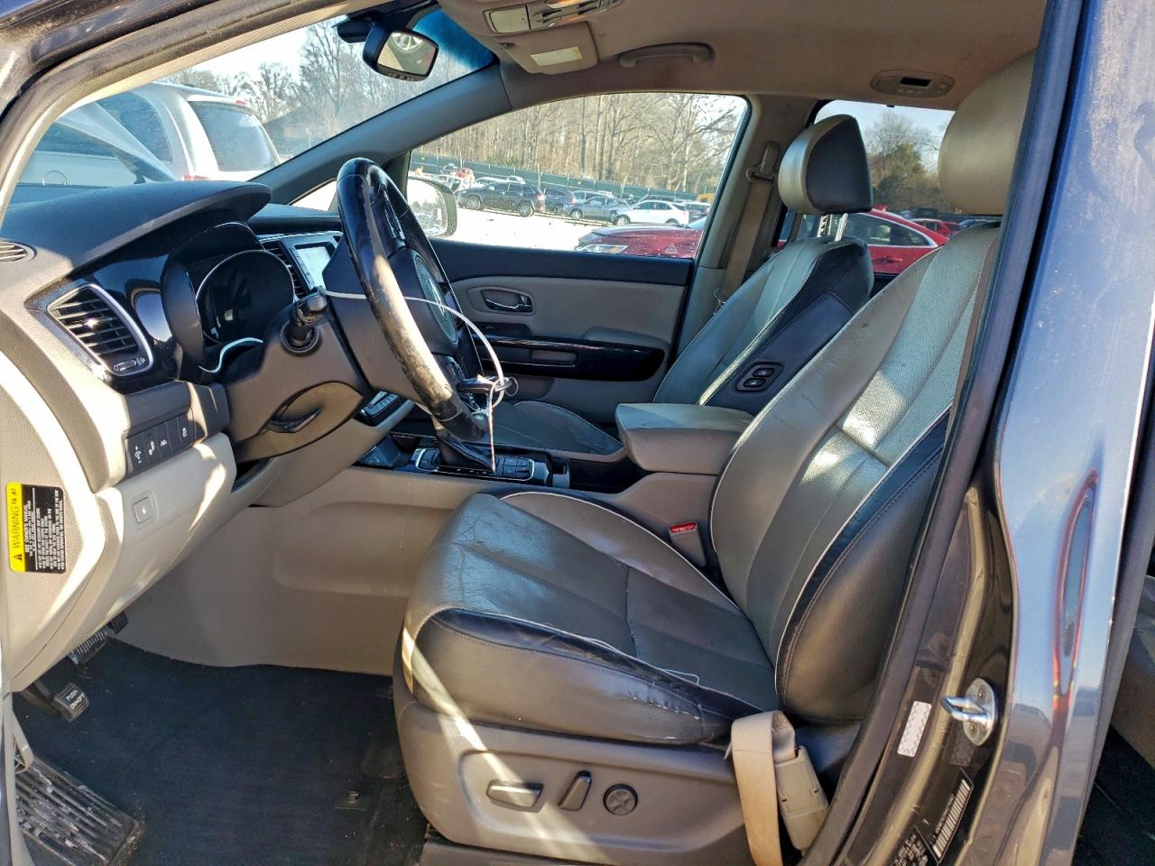2017 KIA SEDONA EX photo 7