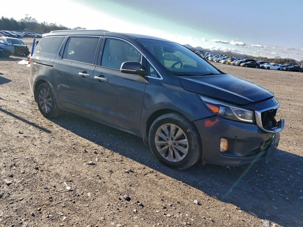 2017 KIA SEDONA EX photo 4