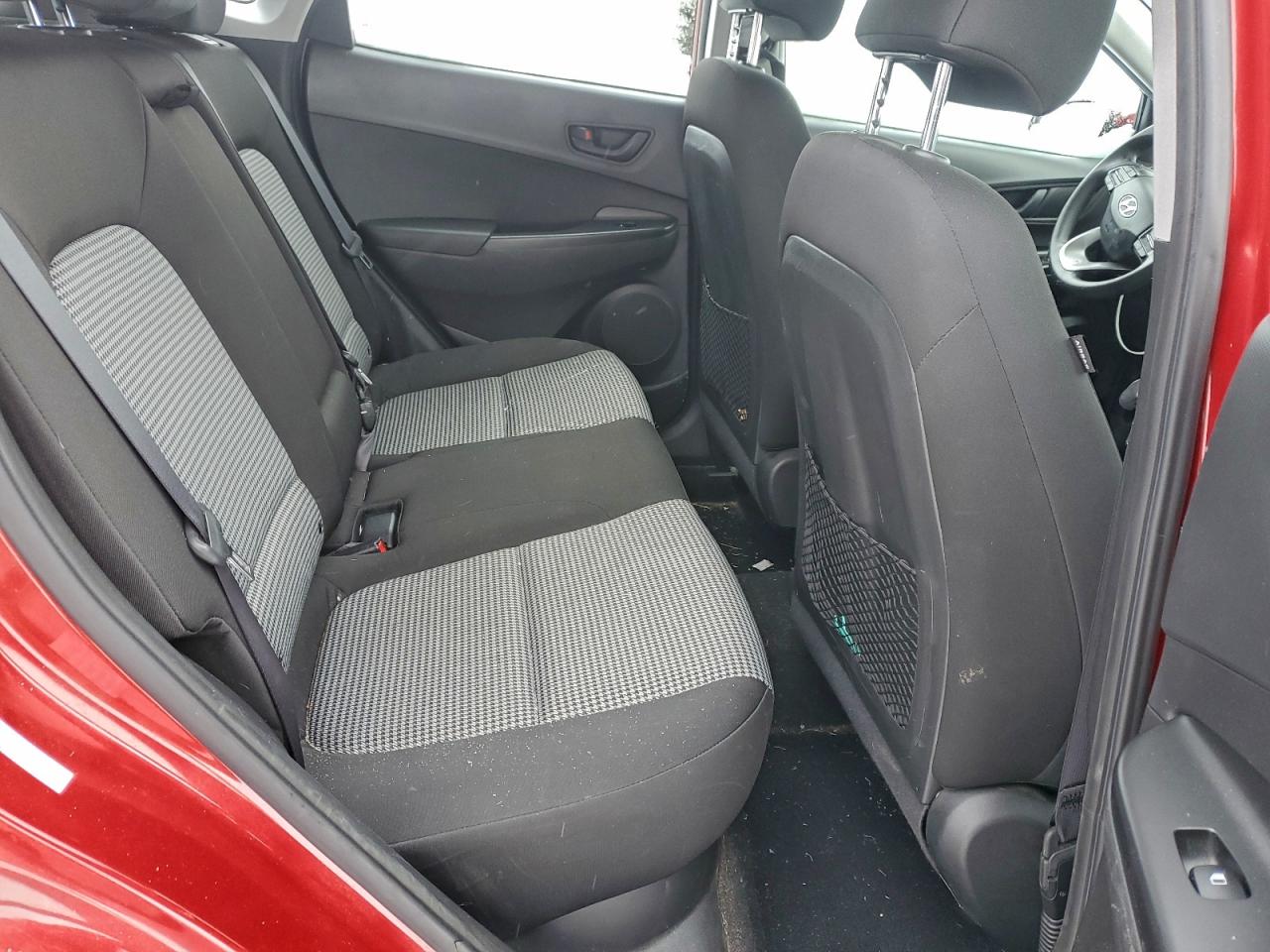 2020 HYUNDAI KONA SE photo 31