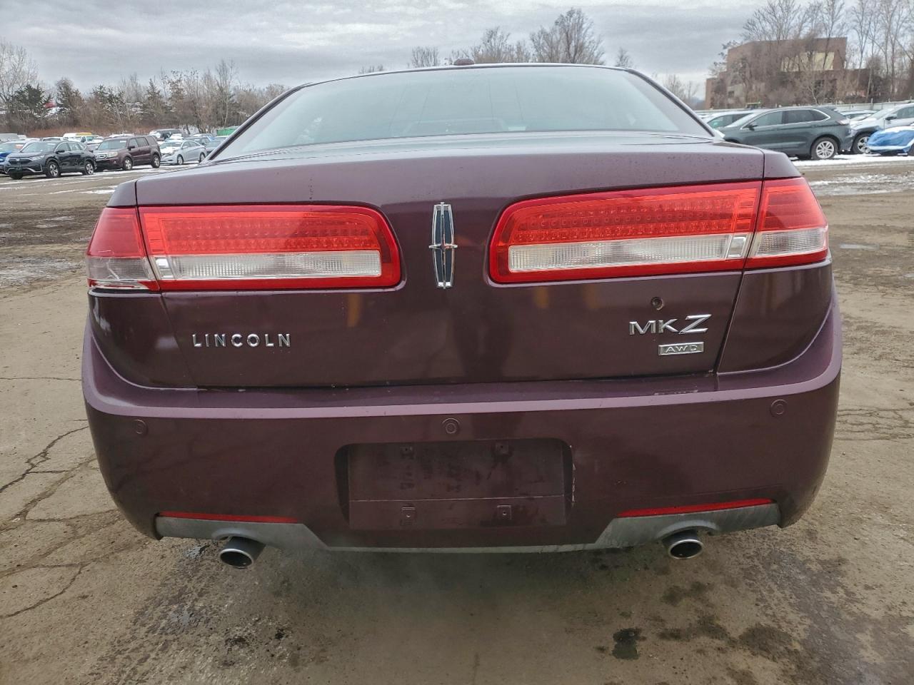 2011 LINCOLN MKZ photo 11
