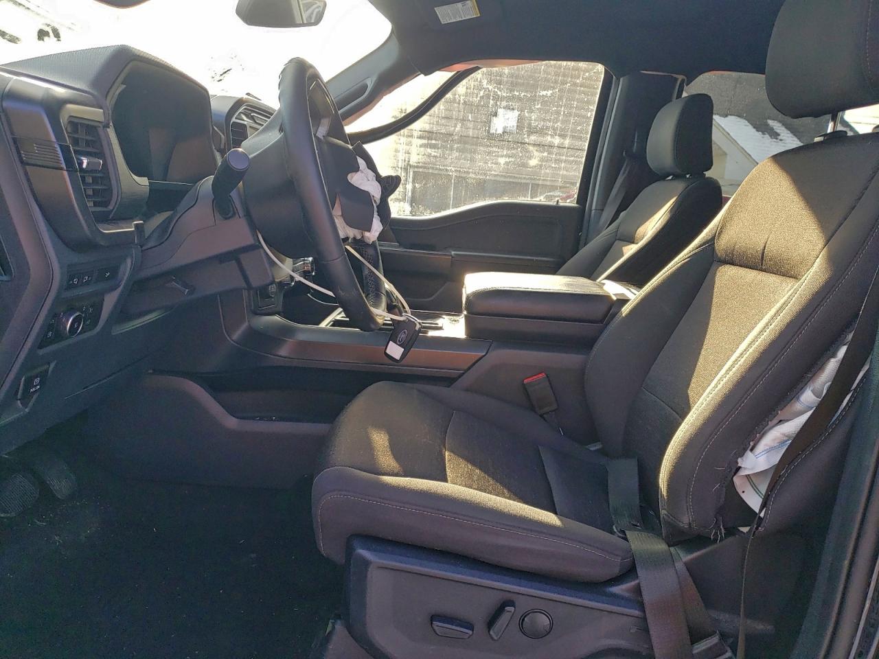 2024 FORD F150 XLT photo 13