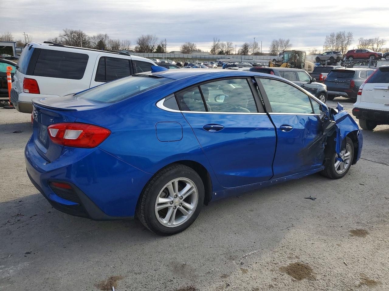 2017 CHEVROLET CRUZE LT photo 5