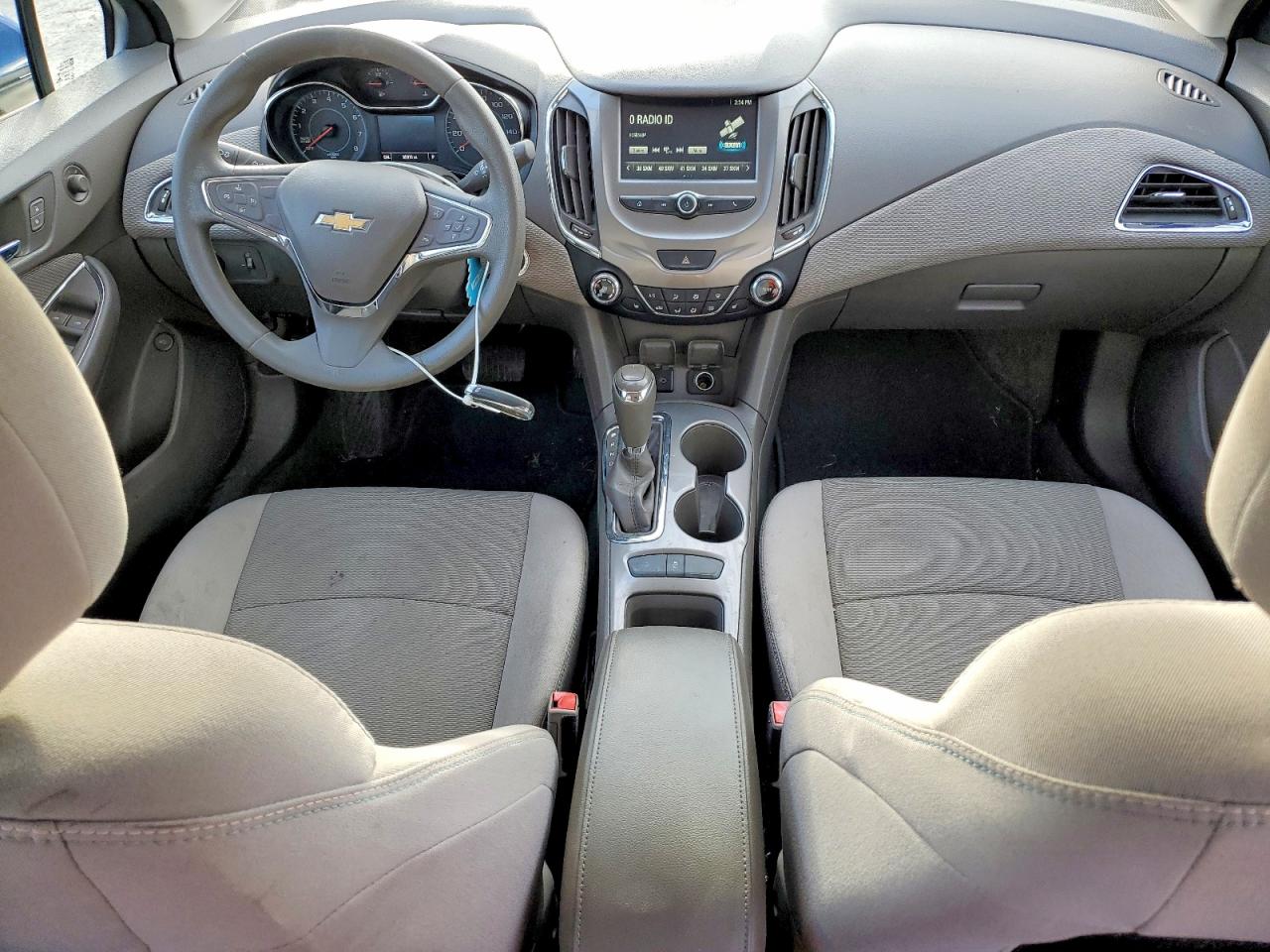 2017 CHEVROLET CRUZE LT photo 15