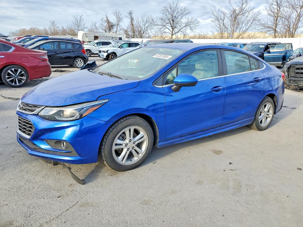 2017 CHEVROLET CRUZE LT — FRONT END damage — photo 1