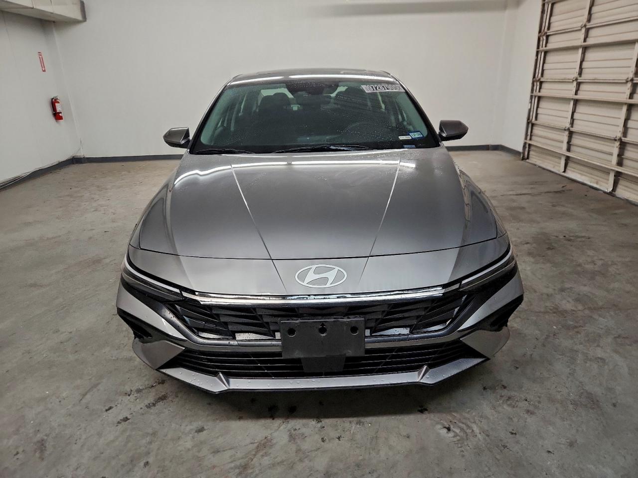 2025 HYUNDAI ELANTRA SEL photo 9