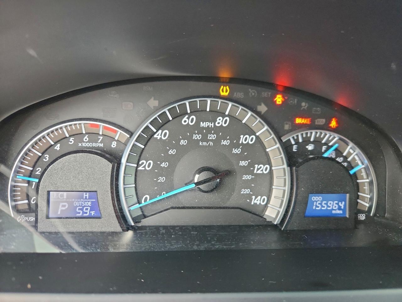 2014 TOYOTA CAMRY SE photo 9