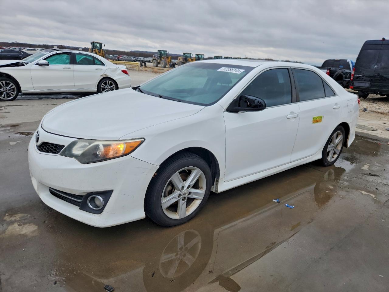 2014 TOYOTA CAMRY