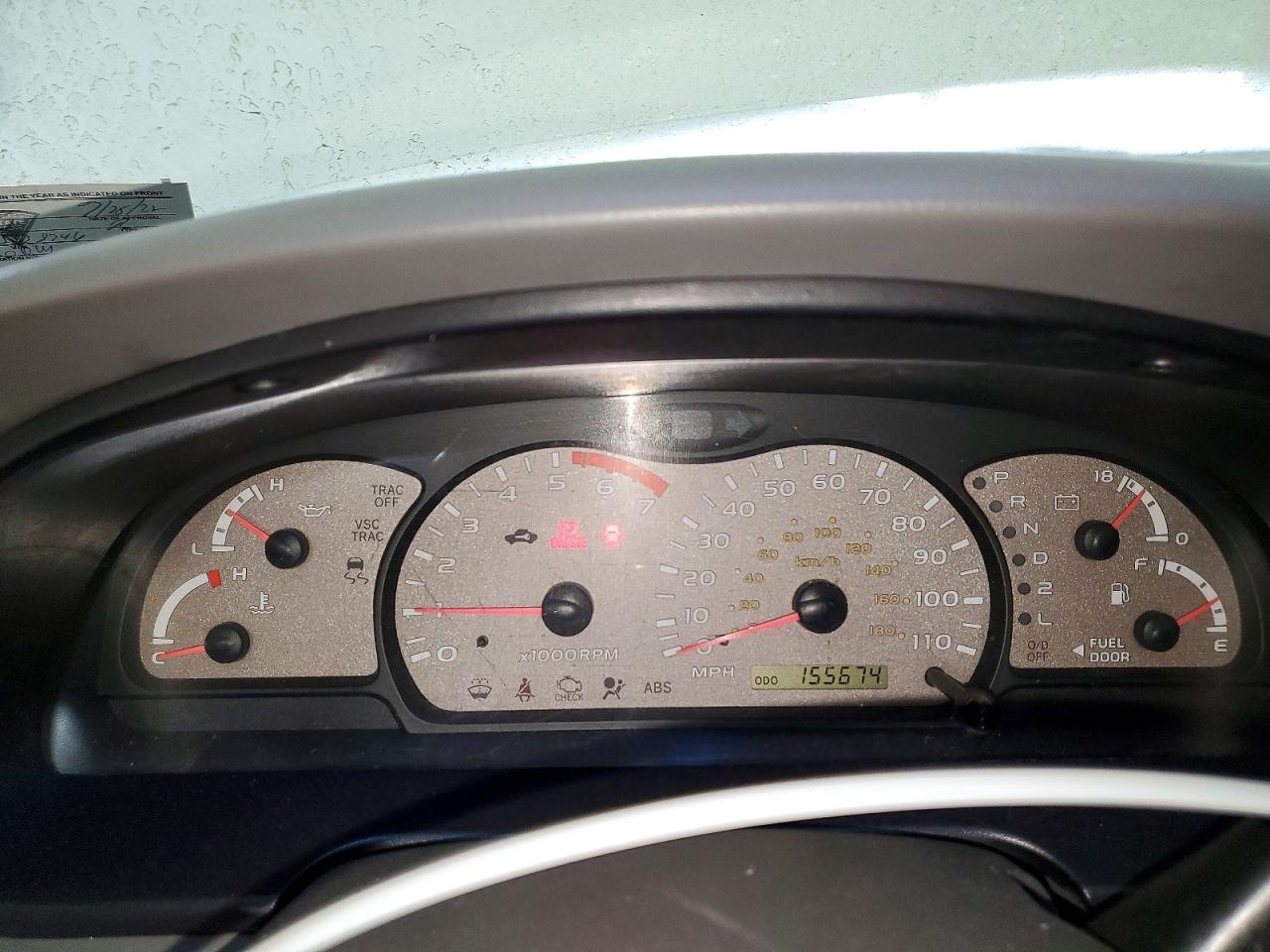 2004 TOYOTA SEQUOIA SR5 photo 17