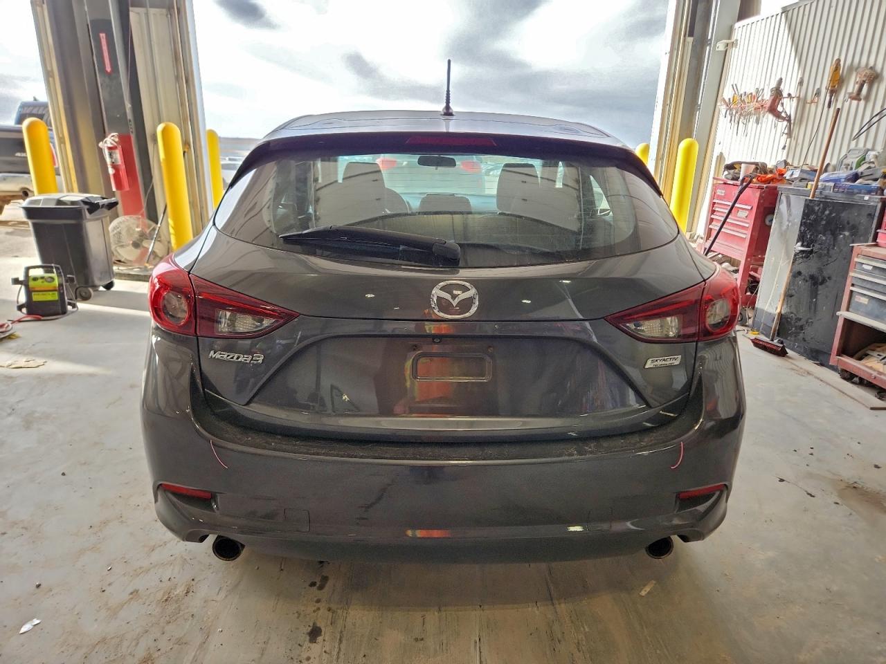 2017 MAZDA 3 SPORT photo 6